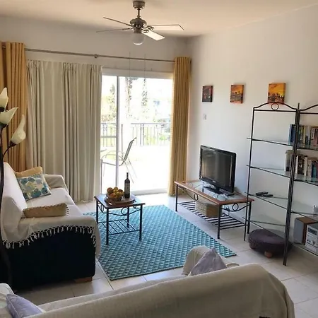 Apartment Paradise Gardens *